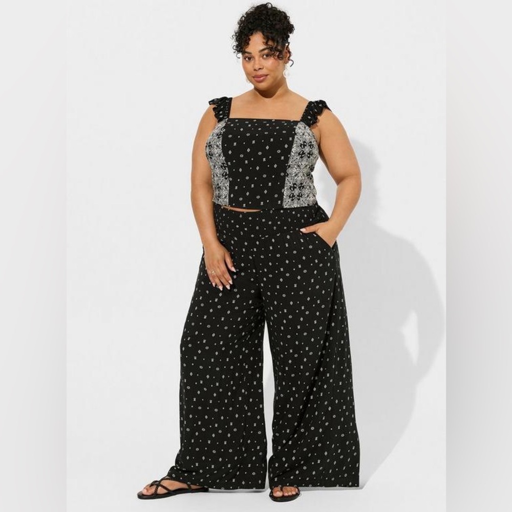 Torrid Black and White Wide Leg Pants
